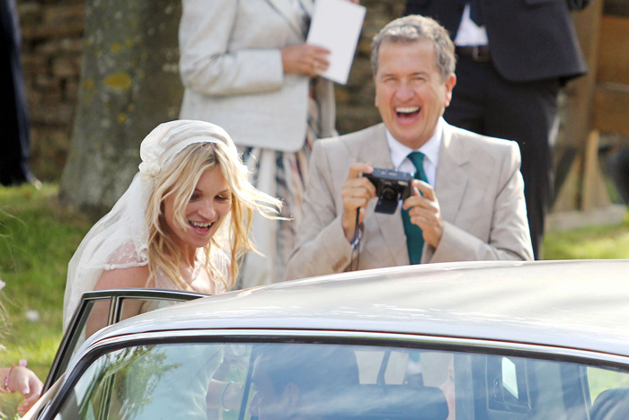 kate_moss_de_camino_al_altar_806110078_700x468